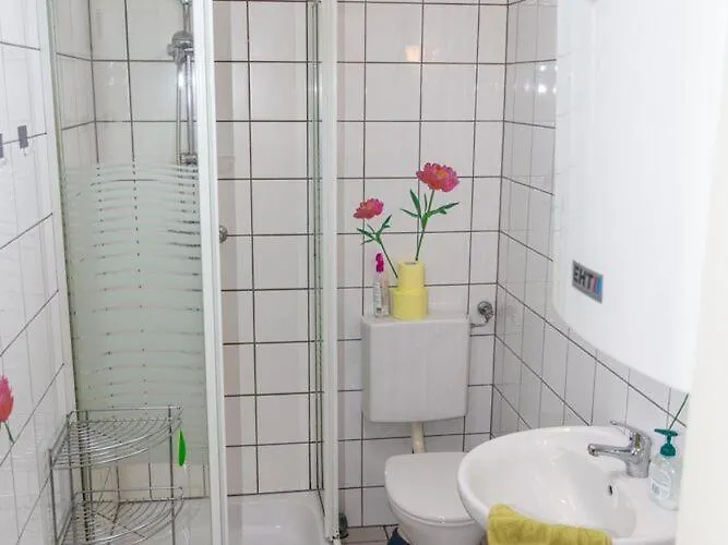 In Bodensdorf Near Gerlitzen Area * Tratten (Feldkirchen)